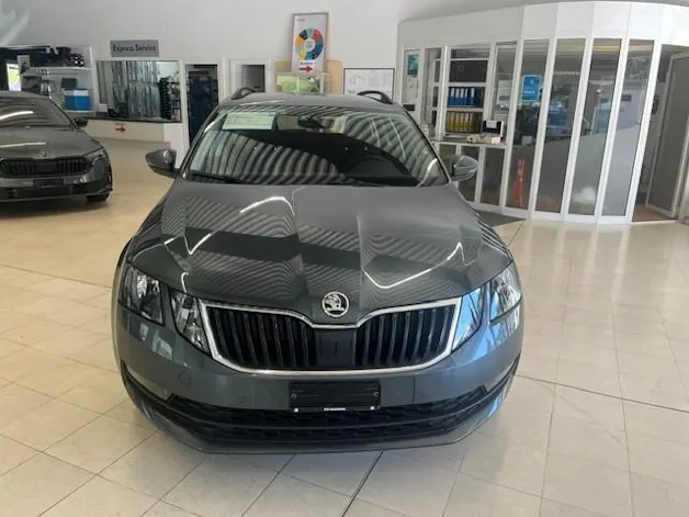 SKODA Octavia Combi 2.0 TDI Ambition 4x4 DSG