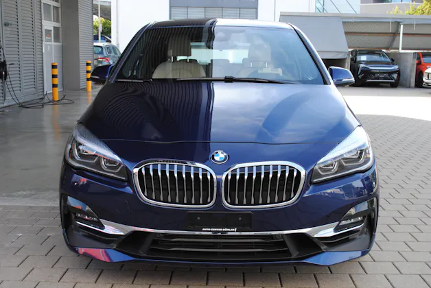 BMW 220i Active Tourer Luxury Line DKG