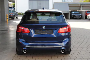 BMW 220i Active Tourer Luxury Line DKG