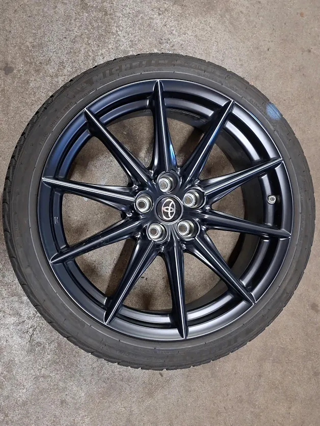 Toyota GR 86 2.4 Sport+ *8-fach bereift*