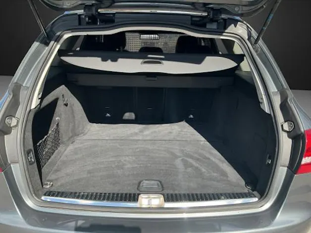 MERCEDES-BENZ C 250 d Avantgarde 4M