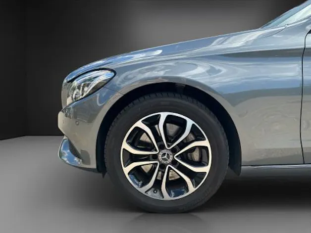 MERCEDES-BENZ C 250 d Avantgarde 4M