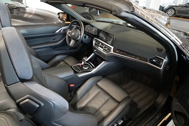 BMW M4 Cabrio Competition M xDrive