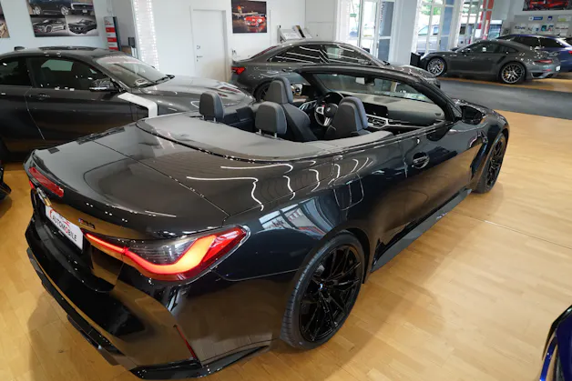 BMW M4 Cabrio Competition M xDrive