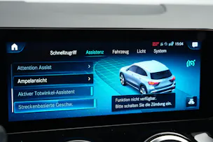 MERCEDES-BENZ GLA 220d 4Matic AMG Line 8G-DCT *AHK* *Panorama*