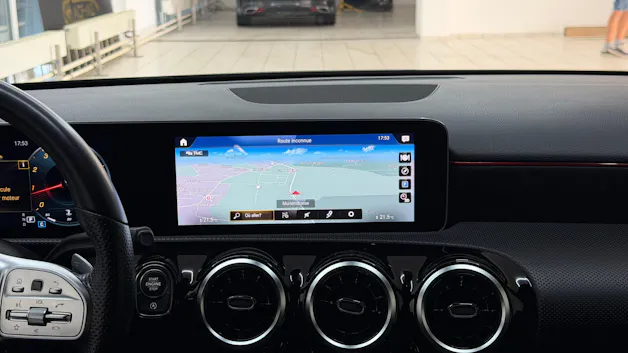MERCEDES-BENZ A 250 AMG Line 7G-DCT