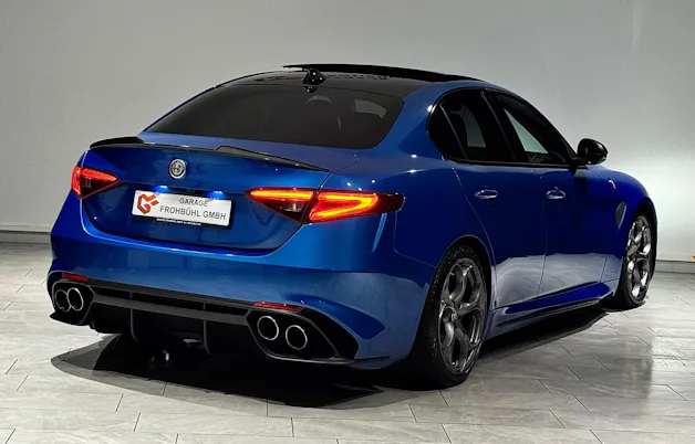ALFA ROMEO Giulia 2.0 Veloce Q4 Automatic | CH |
