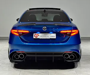 ALFA ROMEO Giulia 2.0 Veloce Q4 Automatic | CH |