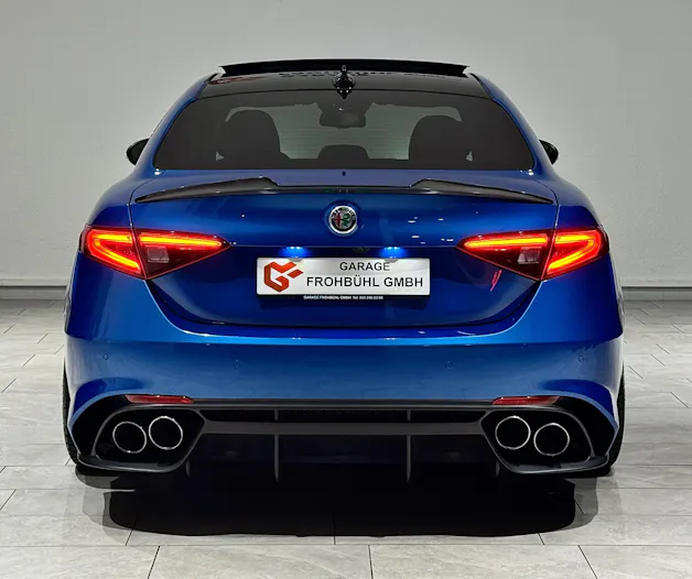 ALFA ROMEO Giulia 2.0 Veloce Q4 Automatic | CH |