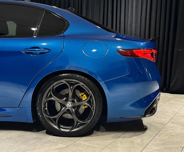 ALFA ROMEO Giulia 2.0 Veloce Q4 Automatic | CH |