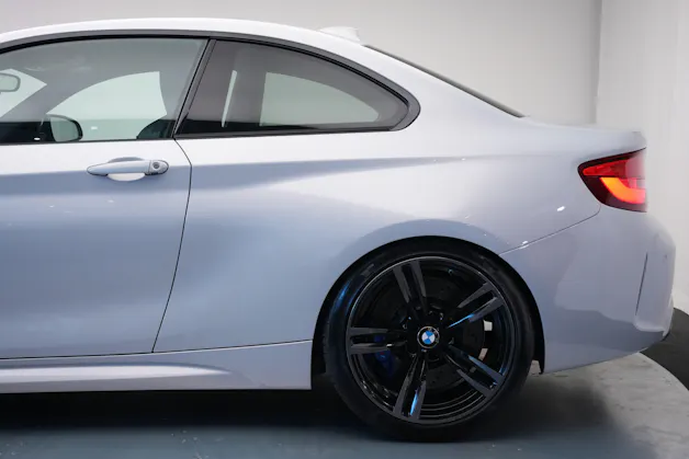 BMW M2 Competition Drivelogic *CH-Fahrzeug* *Hockenheimsilber*