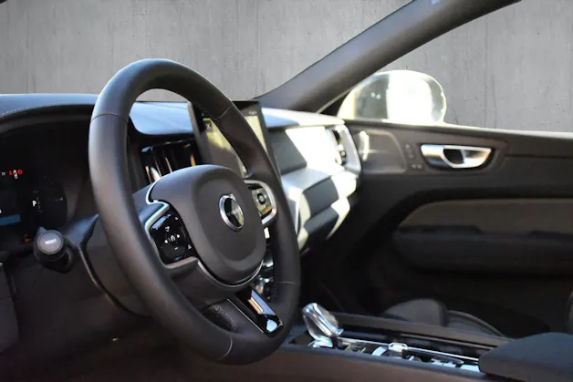 VOLVO XC60 T6 eAWD PluginHybrid Ultra Dark Geartronic