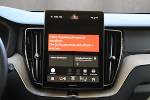VOLVO XC60 T6 eAWD PluginHybrid Ultra Dark Geartronic