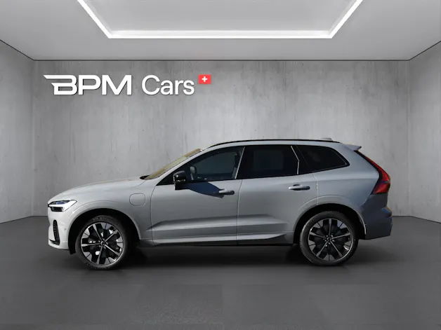 VOLVO XC60 T6 eAWD PluginHybrid Ultra Dark Geartronic