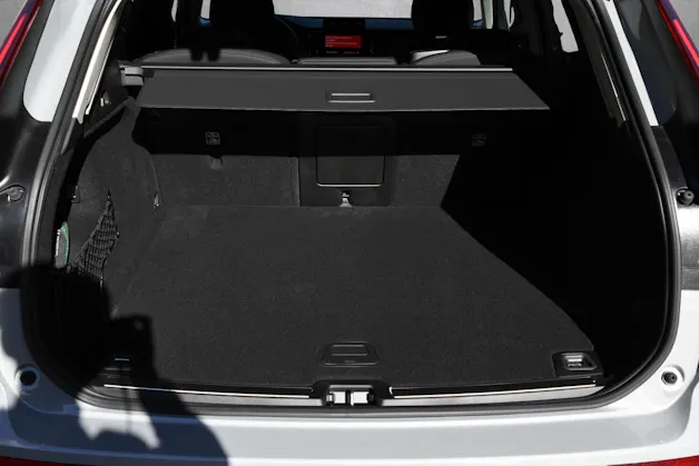 VOLVO XC60 T6 eAWD PluginHybrid Ultra Dark Geartronic