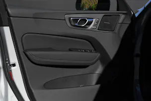 VOLVO XC60 T6 eAWD PluginHybrid Ultra Dark Geartronic