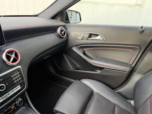 MERCEDES-BENZ A 250 AMG Line 4Matic 7G-DCT *PANORAMA*LED*NIGHT PACK*