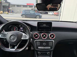 MERCEDES-BENZ A 250 AMG Line 4Matic 7G-DCT *PANORAMA*LED*NIGHT PACK*