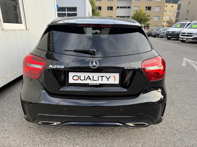 MERCEDES-BENZ A 250 AMG Line 4Matic 7G-DCT *PANORAMA*LED*NIGHT PACK*