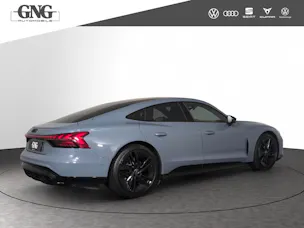 AUDI e-tron GT quattro