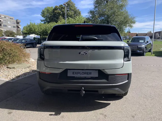 FORD Explorer Extended Range Collection AWD