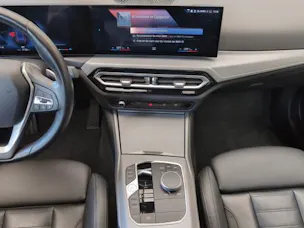 BMW 320d xDrive 48V Touring