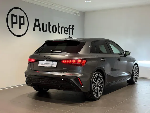 AUDI A3 Sportback TFSI 150 kW quattro S line S tronic
