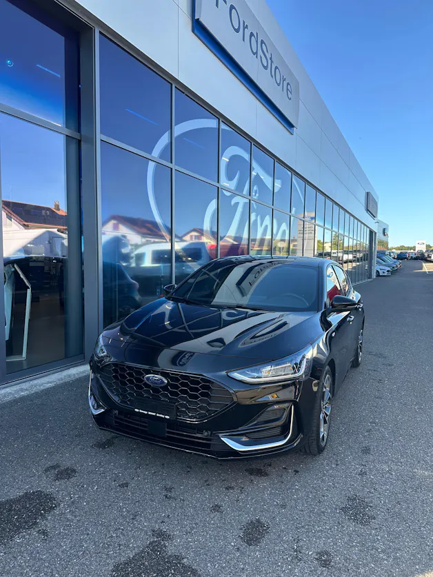 FORD Focus 1.0i EcoB Hybrid 155 ST-Line Vignale