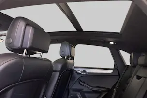 PORSCHE Macan Turbo PDK