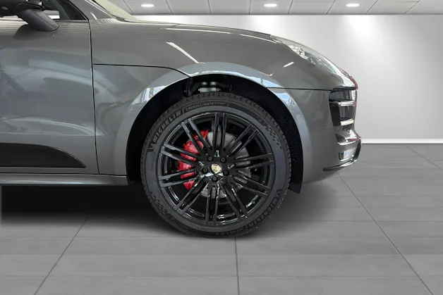 PORSCHE Macan Turbo PDK