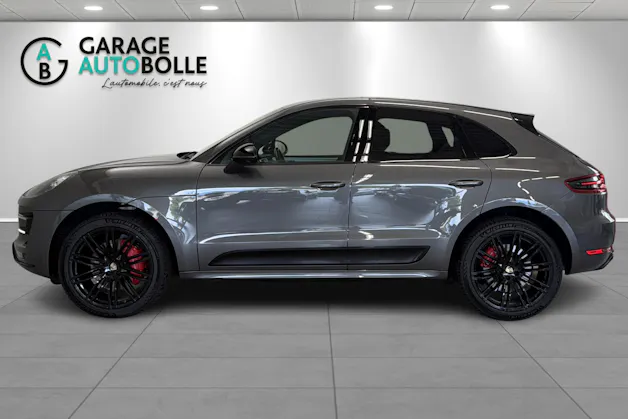 PORSCHE Macan Turbo PDK