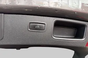 PORSCHE Macan Turbo PDK
