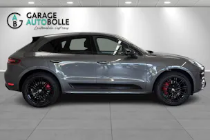 PORSCHE Macan Turbo PDK