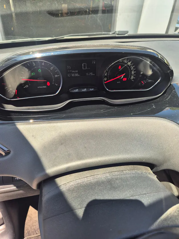 PEUGEOT 208 1.2 e-VTI Active EGS5
