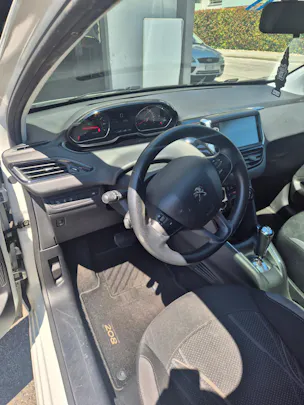 PEUGEOT 208 1.2 e-VTI Active EGS5