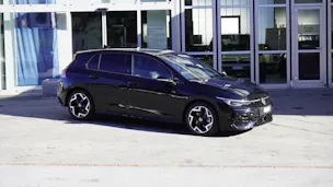VW Golf 2.0 TSI R-Line DSG 4 Motion