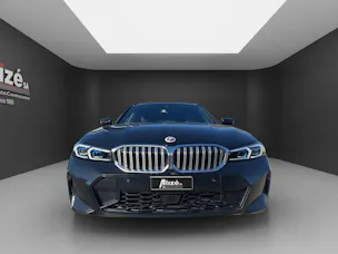 BMW 330e x DriveTouring Steptronic M Sport