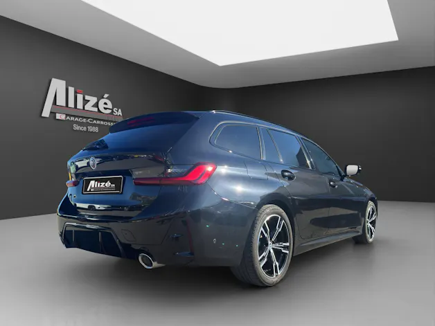 BMW 330e x DriveTouring Steptronic M Sport