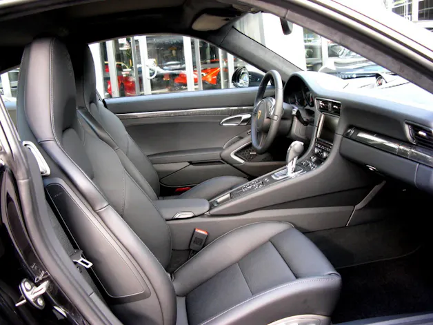 PORSCHE 911 Turbo S PDK