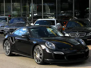 PORSCHE 911 Turbo S PDK