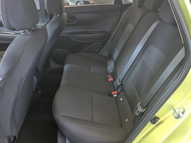 HYUNDAI Bayon 1.0 T-GDi Amplia Two Tone Safe tec