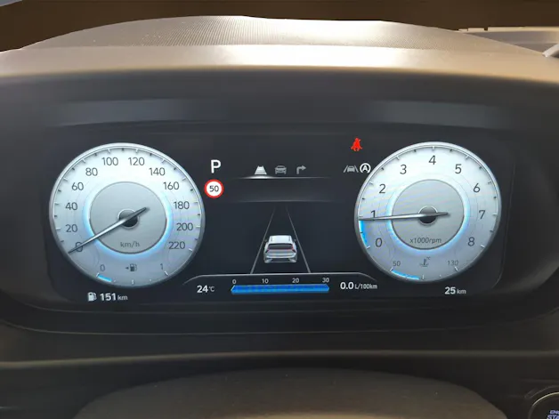 HYUNDAI Bayon 1.0 T-GDi Amplia Two Tone Safe tec