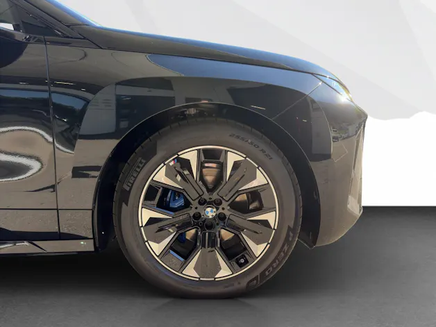 BMW iX xDrive45