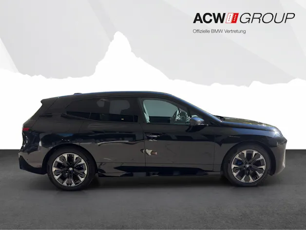 BMW iX xDrive45