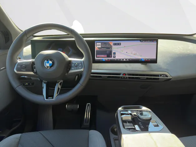 BMW iX xDrive45