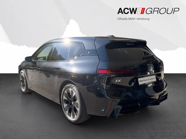 BMW iX xDrive45