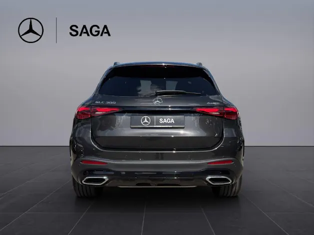 MERCEDES-BENZ GLC 300 AMG Line 4matic
