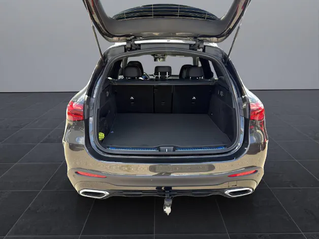 MERCEDES-BENZ GLC 300 AMG Line 4matic