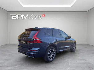 VOLVO XC60 B5 Benzin Mild Hybrid AWD Plus Dark Geartronic