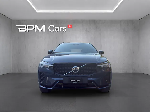 VOLVO XC60 B5 Benzin Mild Hybrid AWD Plus Dark Geartronic